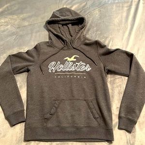 Like new Women’s Hollister Hoodie